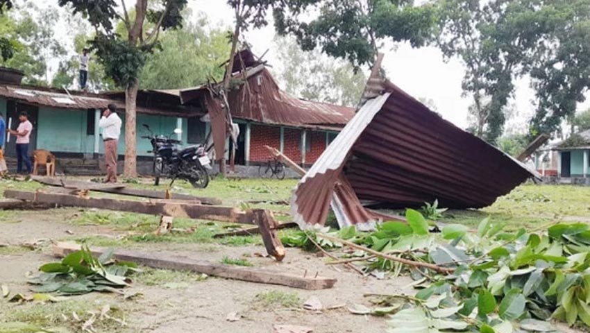ঠাকুরগাঁওয়ে ঝড়ে লণ্ডভণ্ড ২০ গ্রাম, নিহত ৩